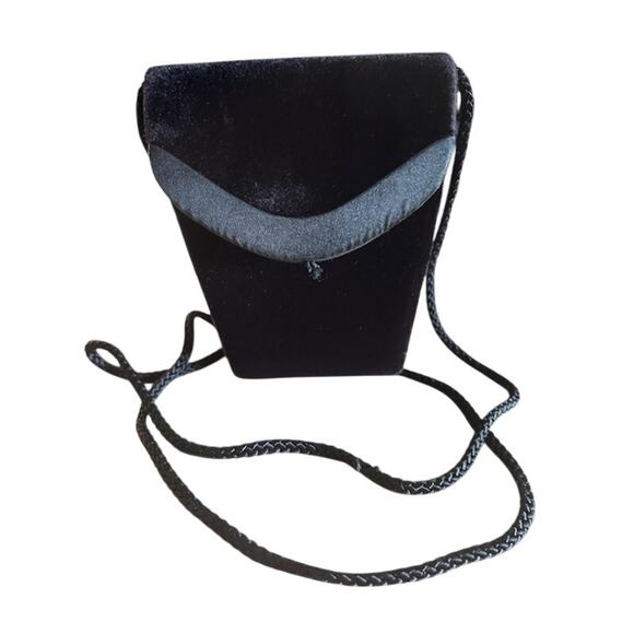Valerie Stevens Vintage Black Velvet Evening Bag with Cord Strap - Picture 3 of 8